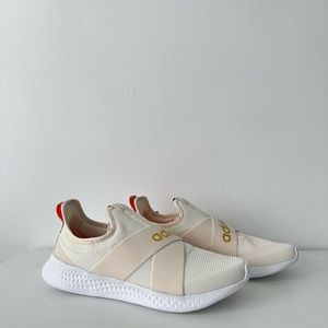 NWT - adidas sneakers